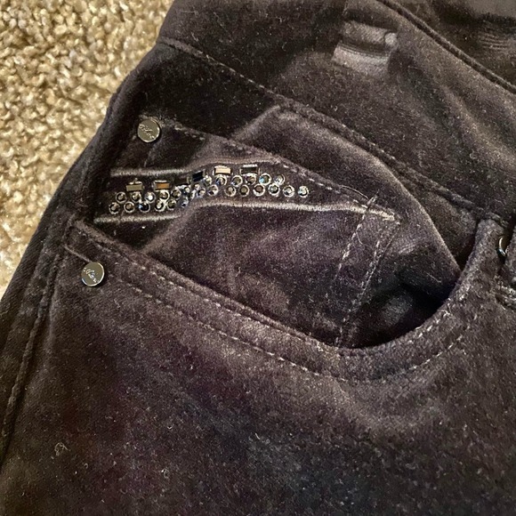 White House Black Market Blk Velvet Bootcut Pants Whimsy Goth  Size 8R - Picture 6 of 6